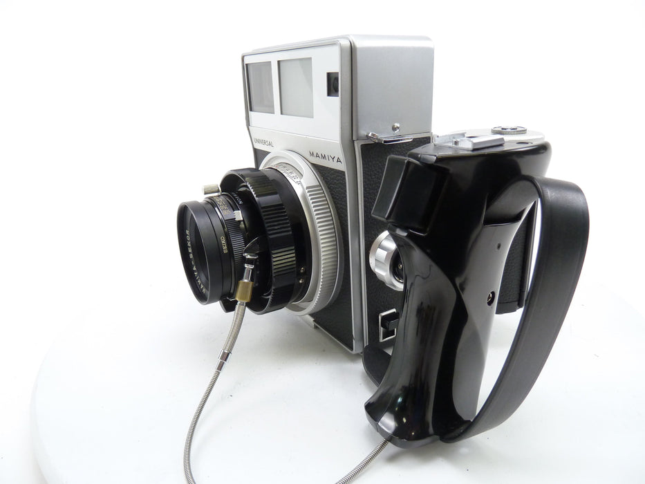 Mamiya Universal Camera Outfit with 100MM f3.5 Lens and 6X7 120/220 Film Back
