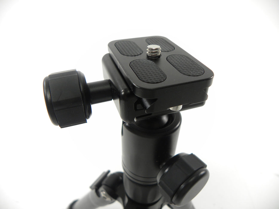 MeFoto A0320 Day Trip Aluminum Tripod