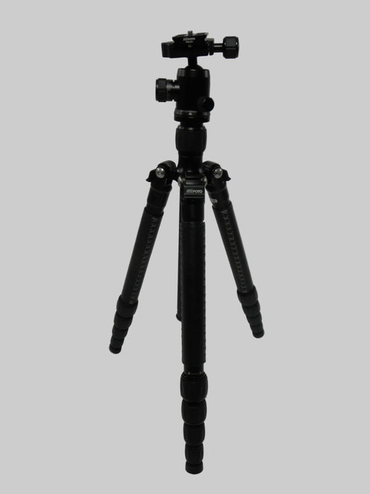 MeFoto Roadtrip Tripod w/PMU50 Quick release ball head