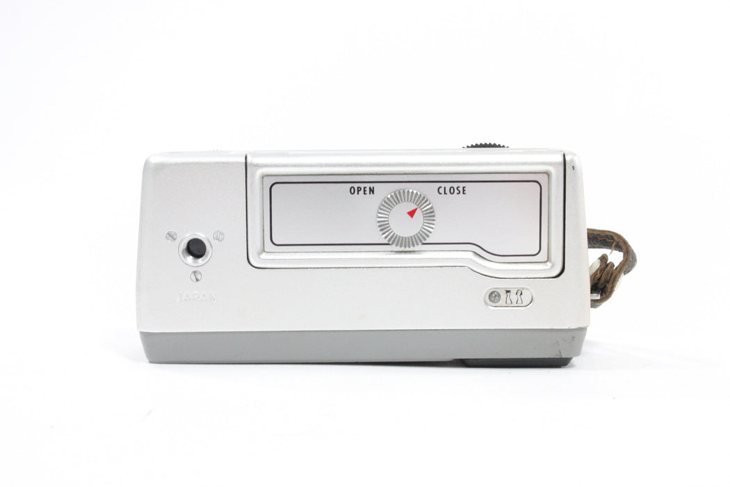 Minolta  - 16 E.E. 16mm Camera with 20mm f/2.5 Lens
