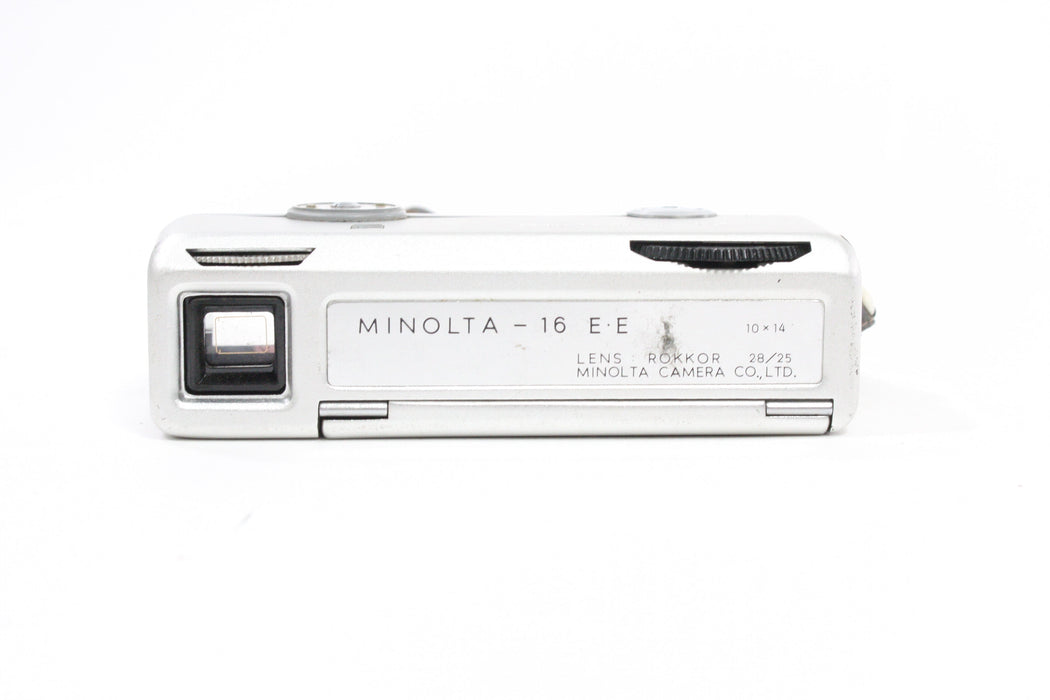 Minolta  - 16 E.E. 16mm Camera with 20mm f/2.5 Lens