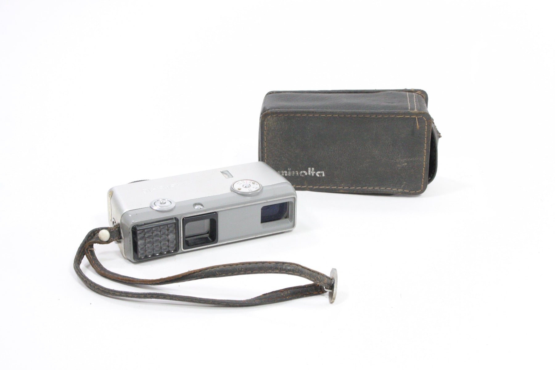 Minolta  - 16 E.E. 16mm Camera with 20mm f/2.5 Lens