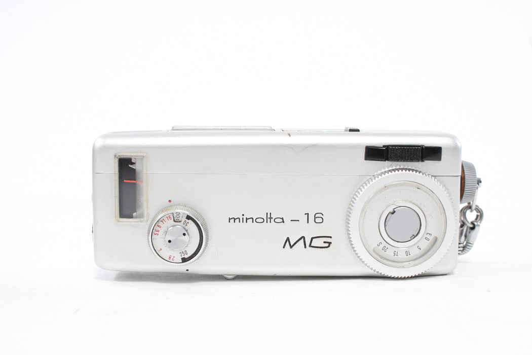 Minolta-16 MG Submianiture Camera