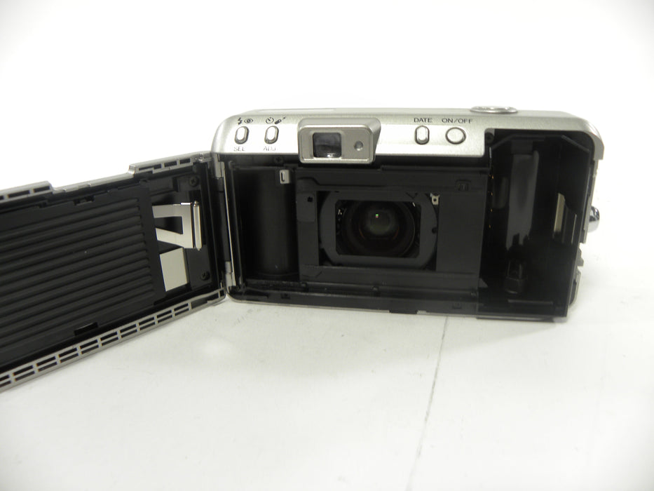Minolta Freedom Zoom 115 Date 35mm camera