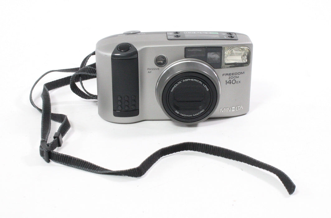 Minolta Freedom Zoom 140EX 35mm Point-and-Shoot Camera