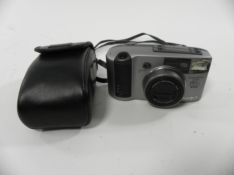 Minolta Freedom Zoom 140ex Panorama Date 35mm Camera