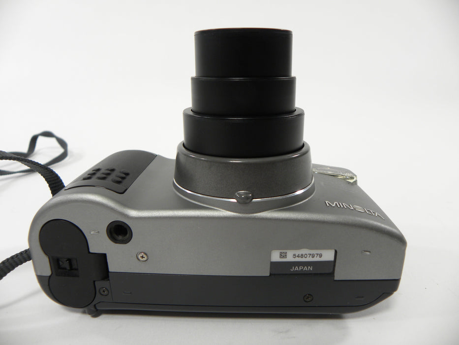 Minolta Freedom Zoom 140ex Panorama Date 35mm Camera