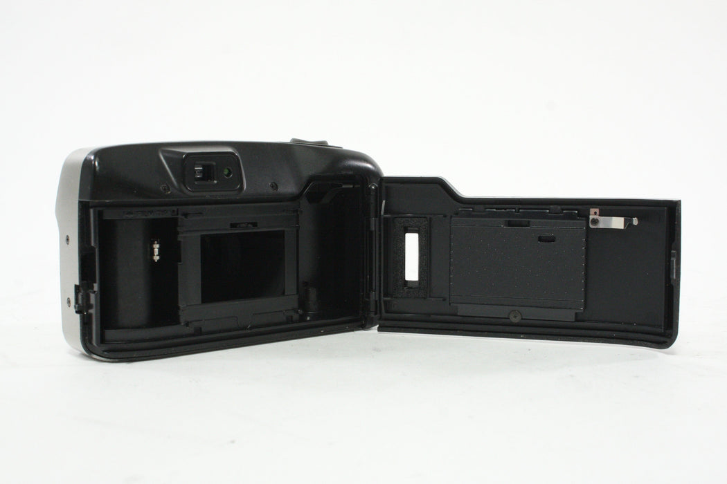 Minolta Freedom Zoom 70 35mm Point-and-Shoot Camera with 35-70mm Lens
