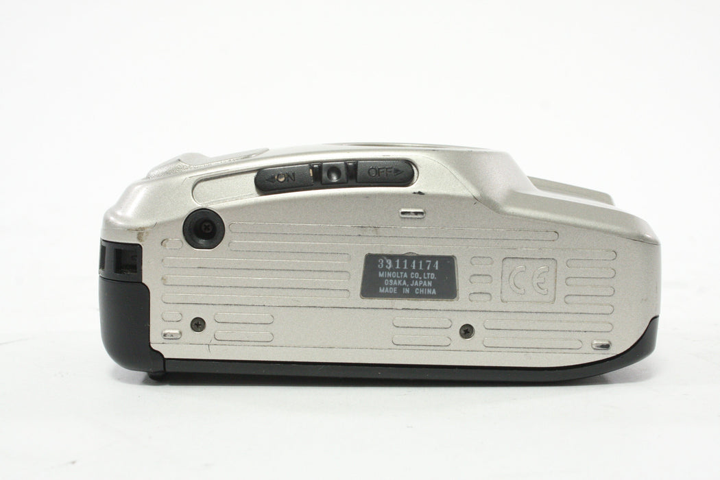 Minolta Freedom Zoom 70 35mm Point-and-Shoot Camera with 35-70mm Lens