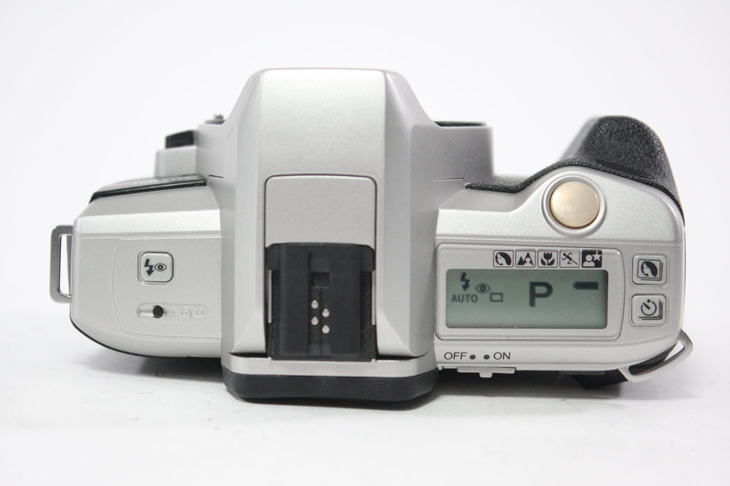 Minolta GT Maxxum 35mm SLR Camera with Minolta 35-80mm f/4-5.6 AF Zoom Lens