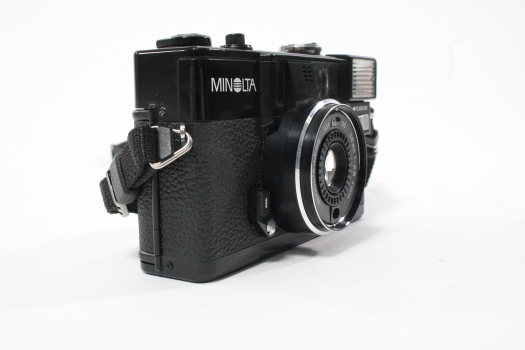 Minolta Hi-Matic AF2 35mm Camera with Case