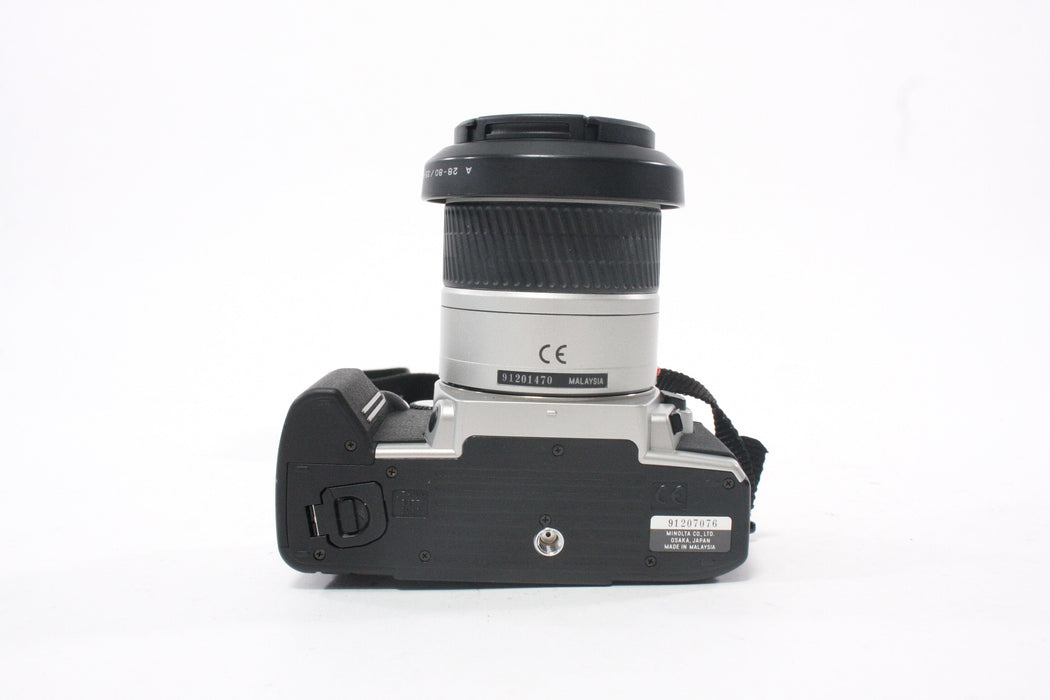 Minolta Maxxium 5 35mm Camera with 28-80mm f/3.5-5.6 AF D Lens