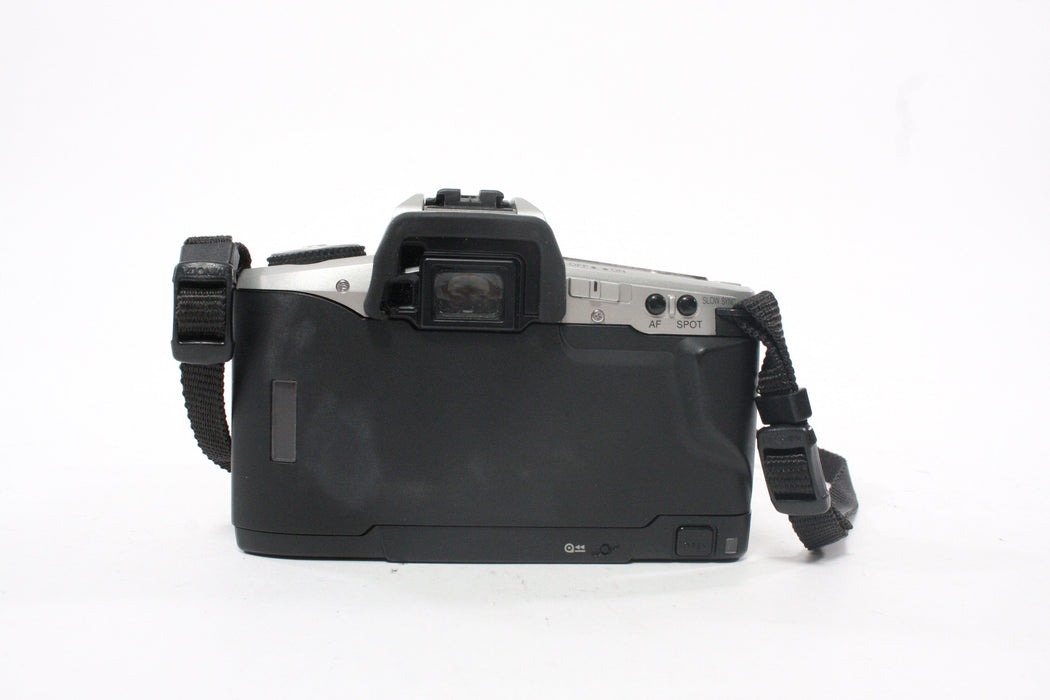 Minolta Maxxium 5 35mm Camera with 28-80mm f/3.5-5.6 AF D Lens