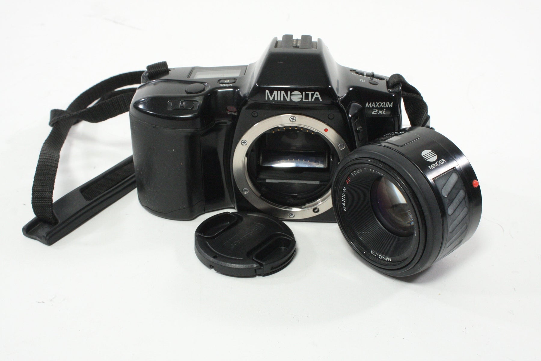 Minolta Maxxum 2xi 35mm SLR Camera with 50mm f/1.7 AF Lens