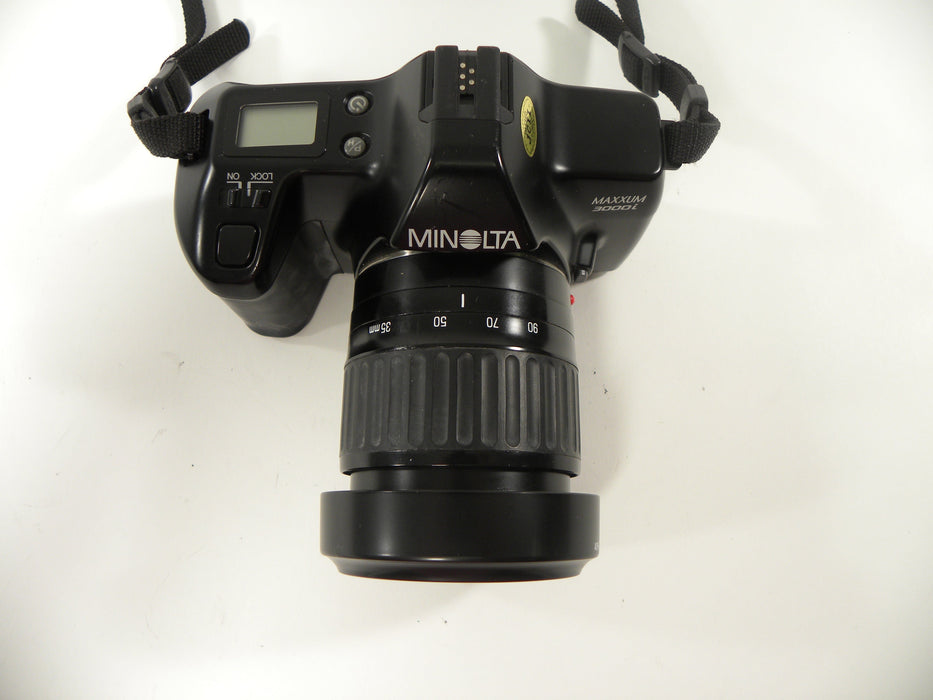 Minolta Maxxum 3000i 35mm SLR w/Tamron AF 35-90mm f4-5.6