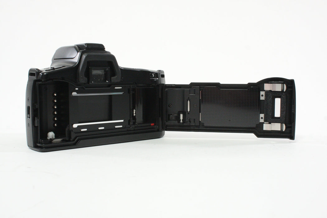 Minolta Maxxum 3Xi 35mm SLR Camera with 50mm f/1.7 Lens