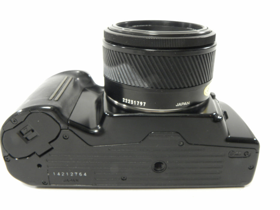 Minolta Maxxum 3xi 35mm SLR w/Maxxum 50mm f1.7