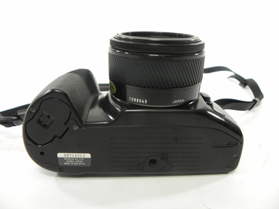 Minolta Maxxum 400si 35mm SLR w/AF 50mm f1.7