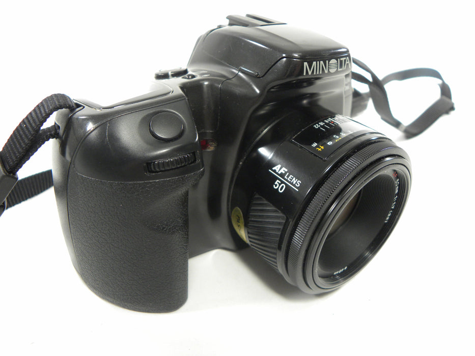 Minolta Maxxum 400si 35mm SLR w/AF 50mm f1.7