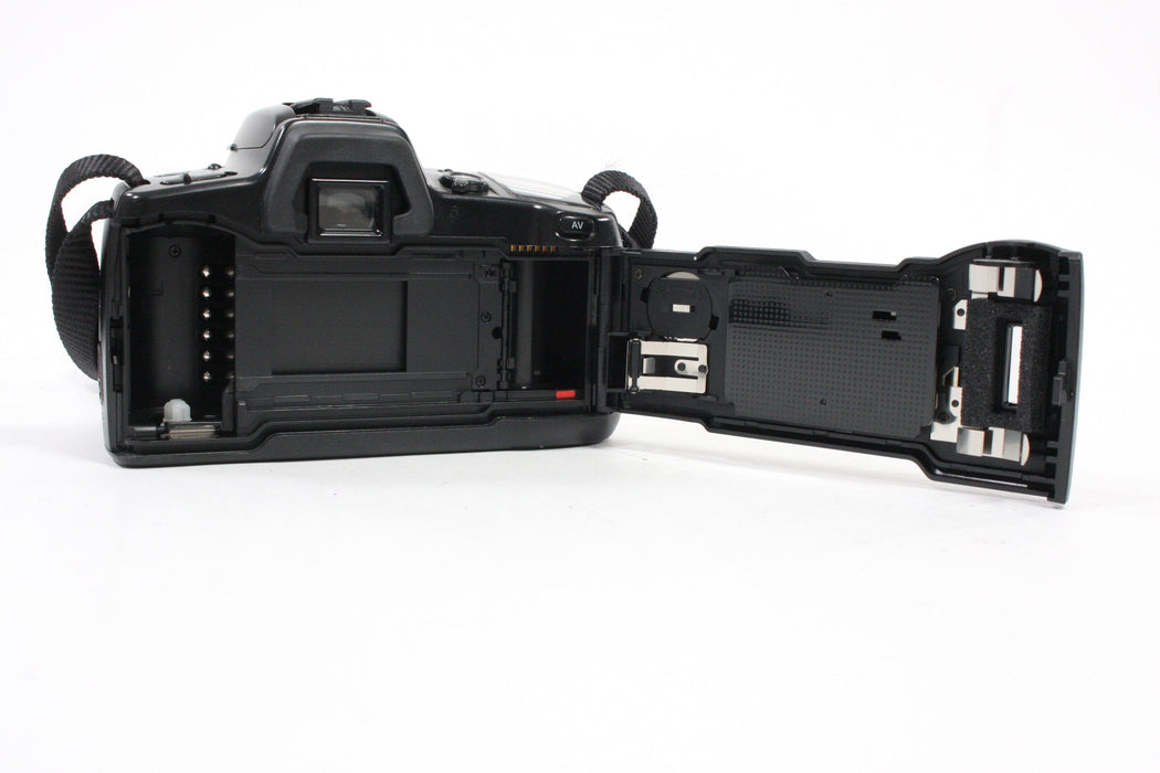 Minolta Maxxum 430si RZ 35mm SLR Camera with 28-80mm  f/3.5-5.6 Lens