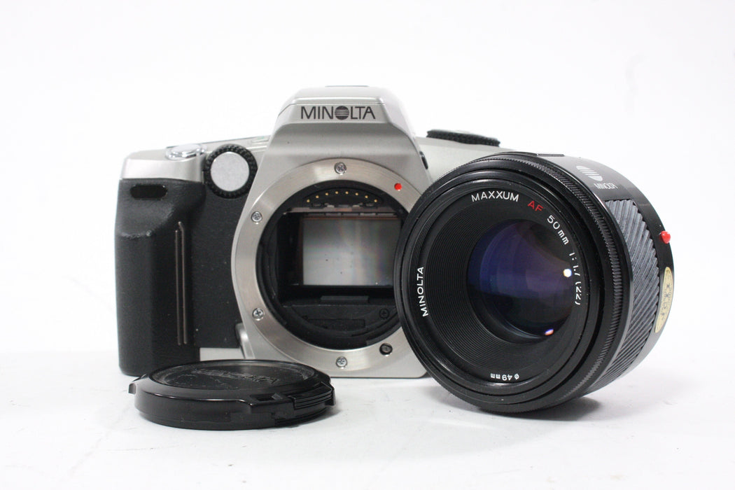 Minolta Maxxum 5 35mm SLR Camera with 50mm f/1.7 Lens