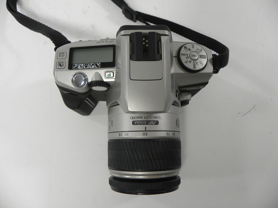 Minolta Maxxum 5 35mm SLR w/AF Zoom 28-80mm f3.5-5.6D