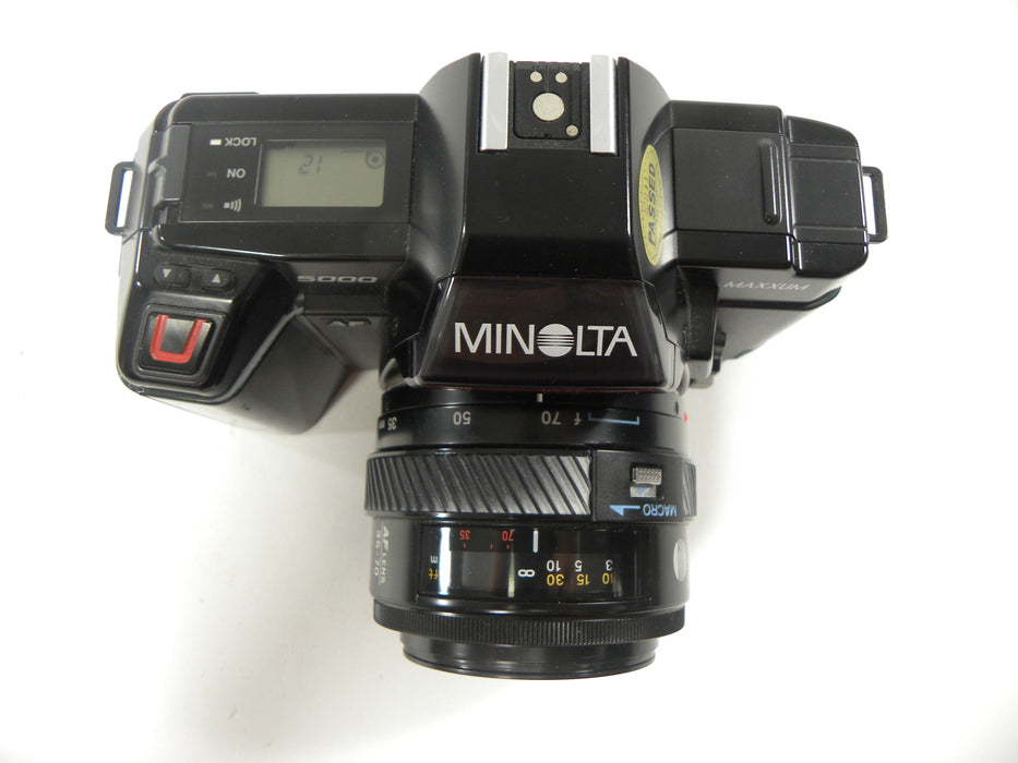 Minolta Maxxum 5000 AF 35mm SLR w/Maxxum AF Zoom 35-70mm f4