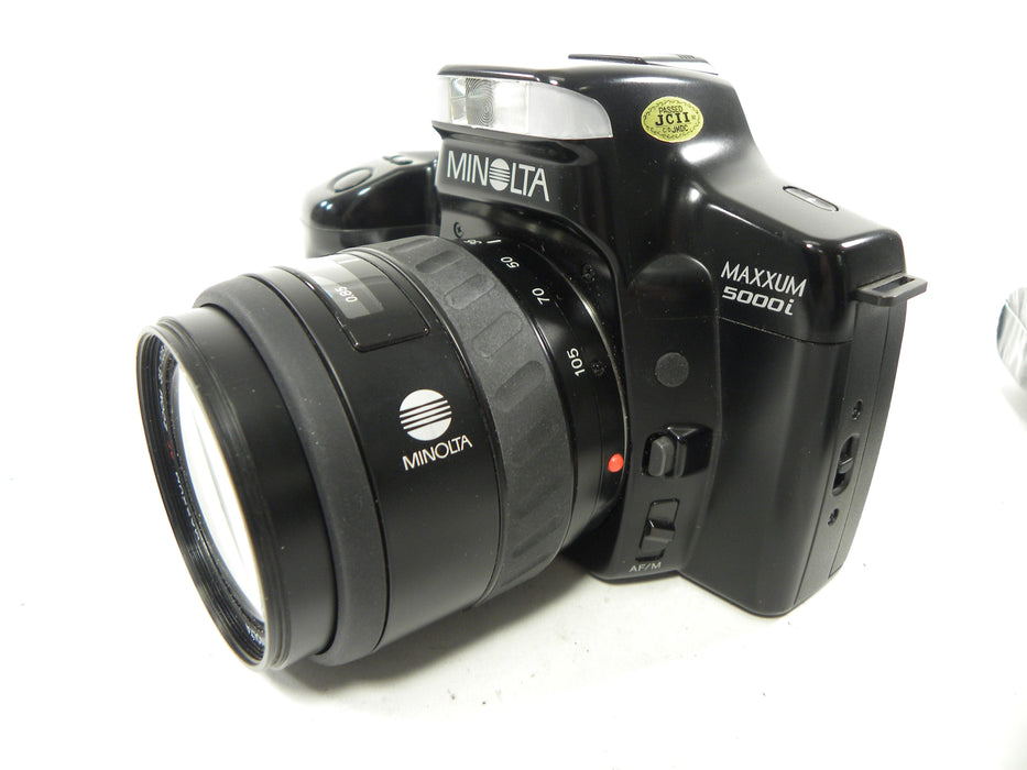 Minolta Maxxum 5000i 35mm SLR w/Maxxum Zoom AF 35-105mm f3.5-4.5