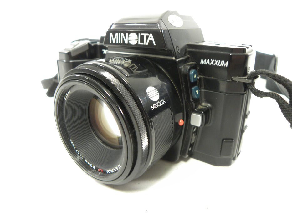 Minolta Maxxum 7000 35mm SLR w/Maxxum AF 50mm f1.7