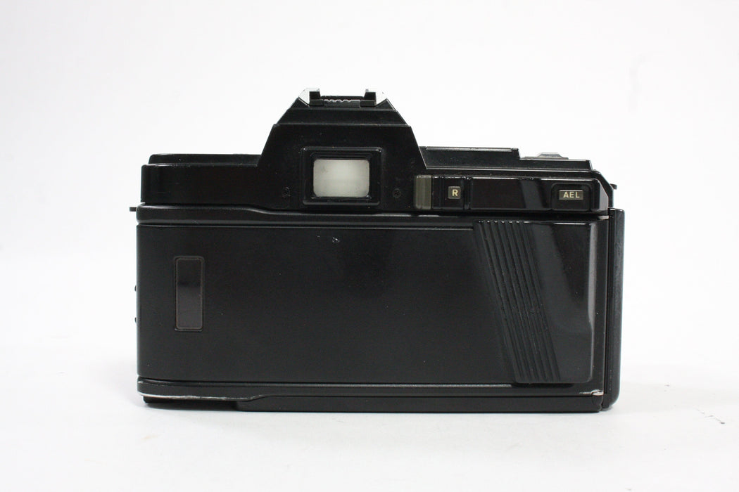 Minolta Maxxum 7000 AF with 35-70mm f/4 Lens