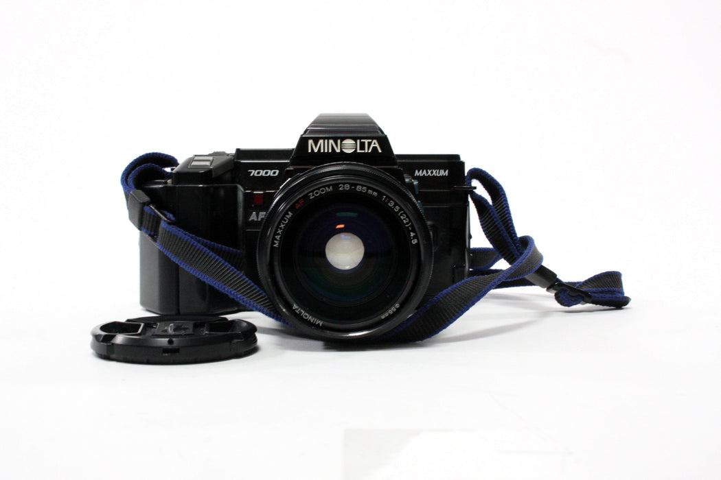 Minolta Maxxum 7000 with 28-85mm