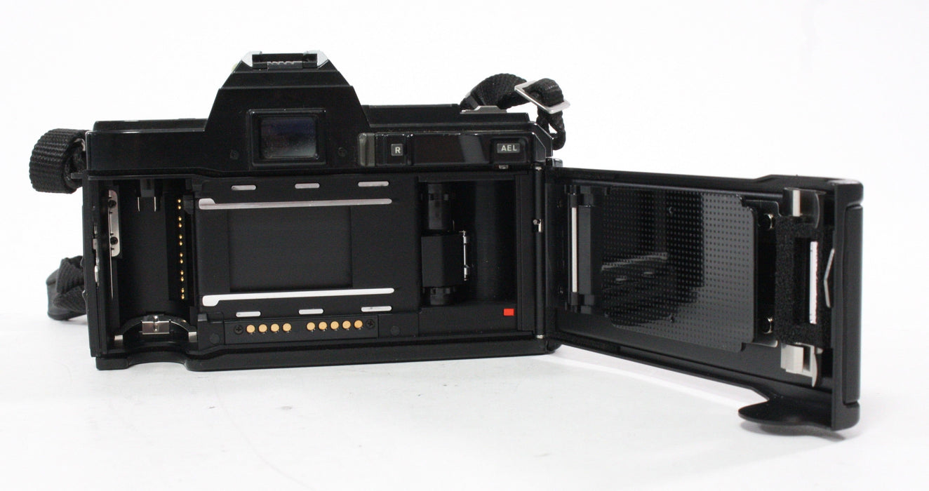Minolta Maxxum 7000 with 50mm f/1.7 Lens