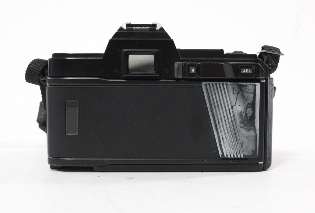 Minolta Maxxum 7000 with 50mm f/1.7 Lens