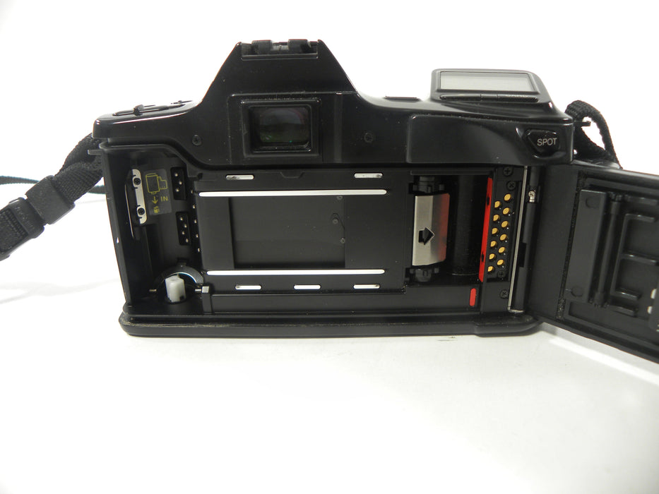 Minolta Maxxum 7000i 35mm SLR w/50mm f1.7