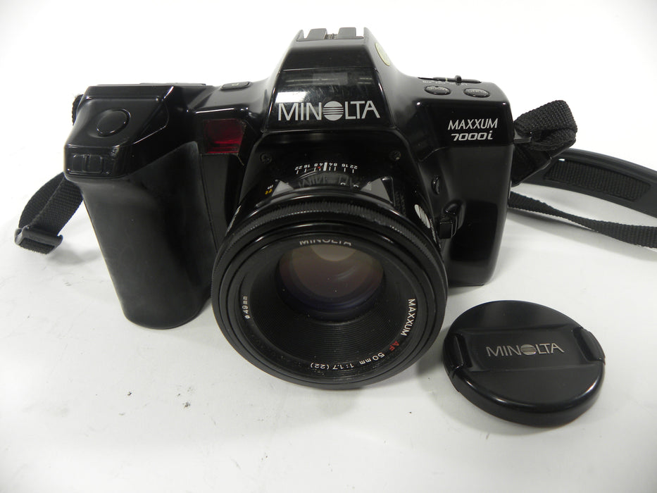 Minolta Maxxum 7000i 35mm SLR w/50mm f1.7