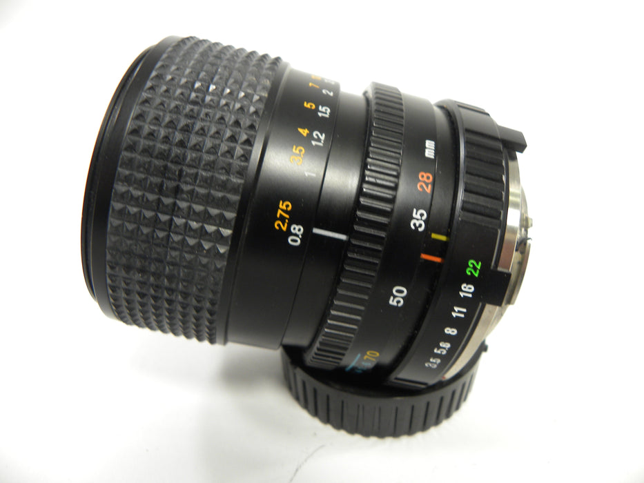 Minolta MD 28-70mm f3.5-4.8 Zoom lens