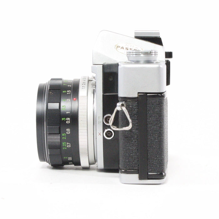 Minolta SRT 101 with 55mm f/1.7 lens
