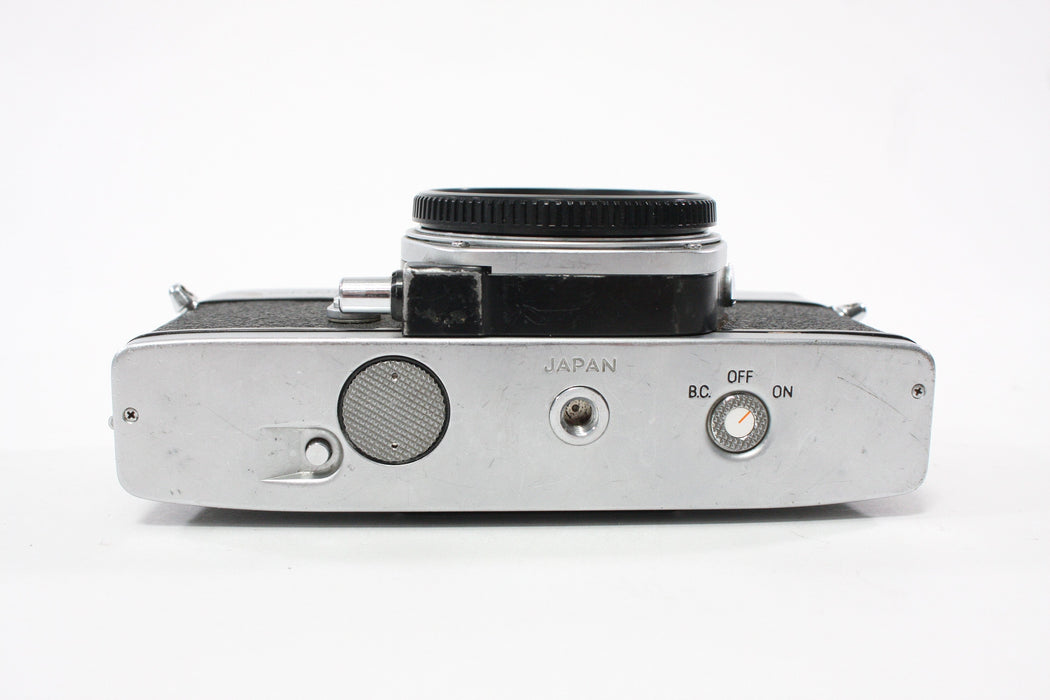 Minolta SRT202 35mm SLR Camera Body