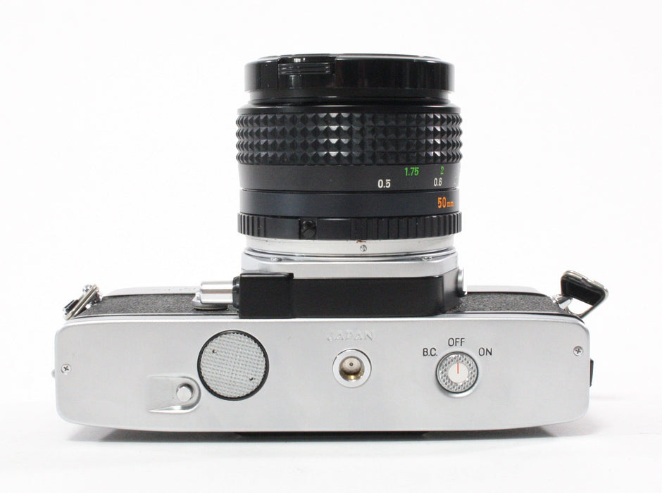 Minolta SRT202 SLR Camera w 50mm f/1.4 Rokkor-X Lens and Minolta ElectroFlash 280