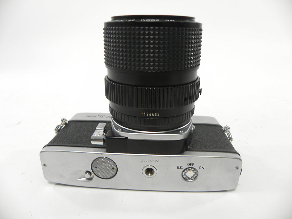 Minolta SRT303 35mm SLR w/MD Zoom 35-70mm f3.5