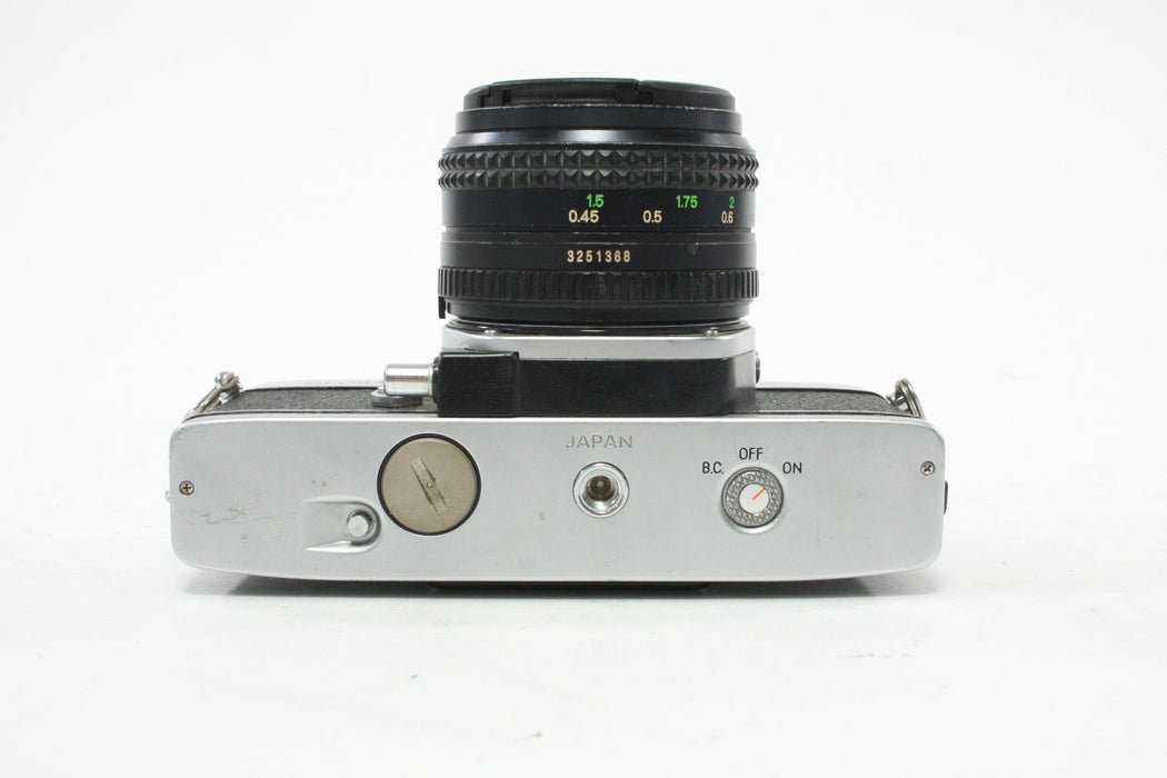 Minolta SRTMC-II 35mm SLR Camera with 50mm f/1.4 Rokkor-X MD Lens
