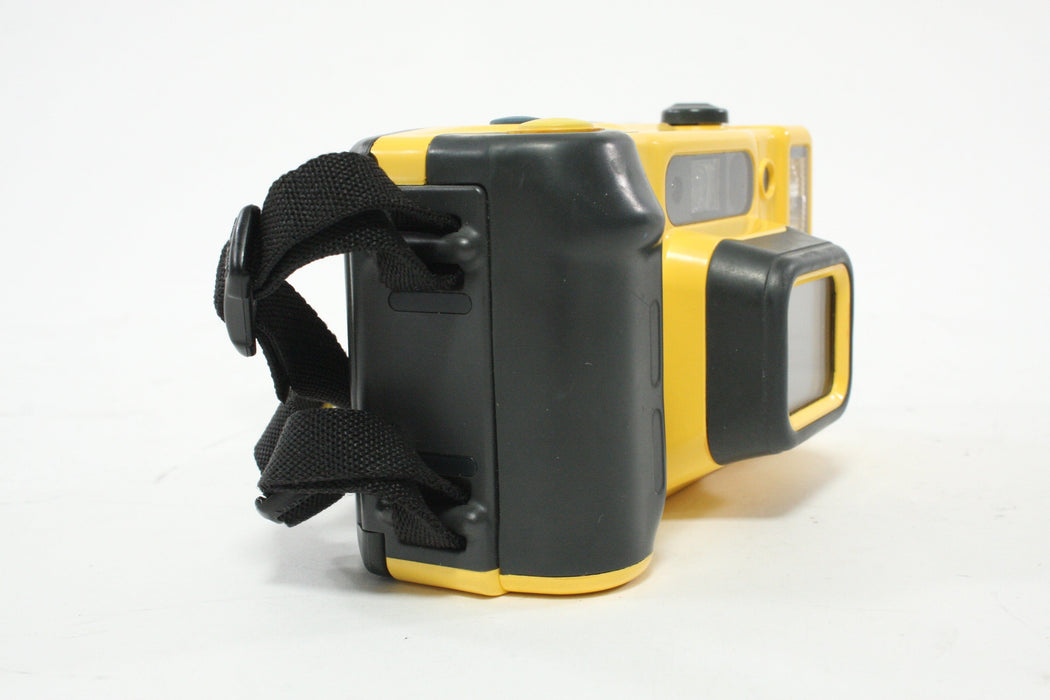 Minolta Weathermatic Dual 35 35mm Camera