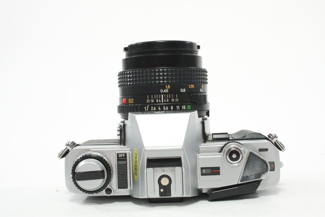 Minolta X-370 35mm SLR Camera with 50mm f/1.7 MD Lens