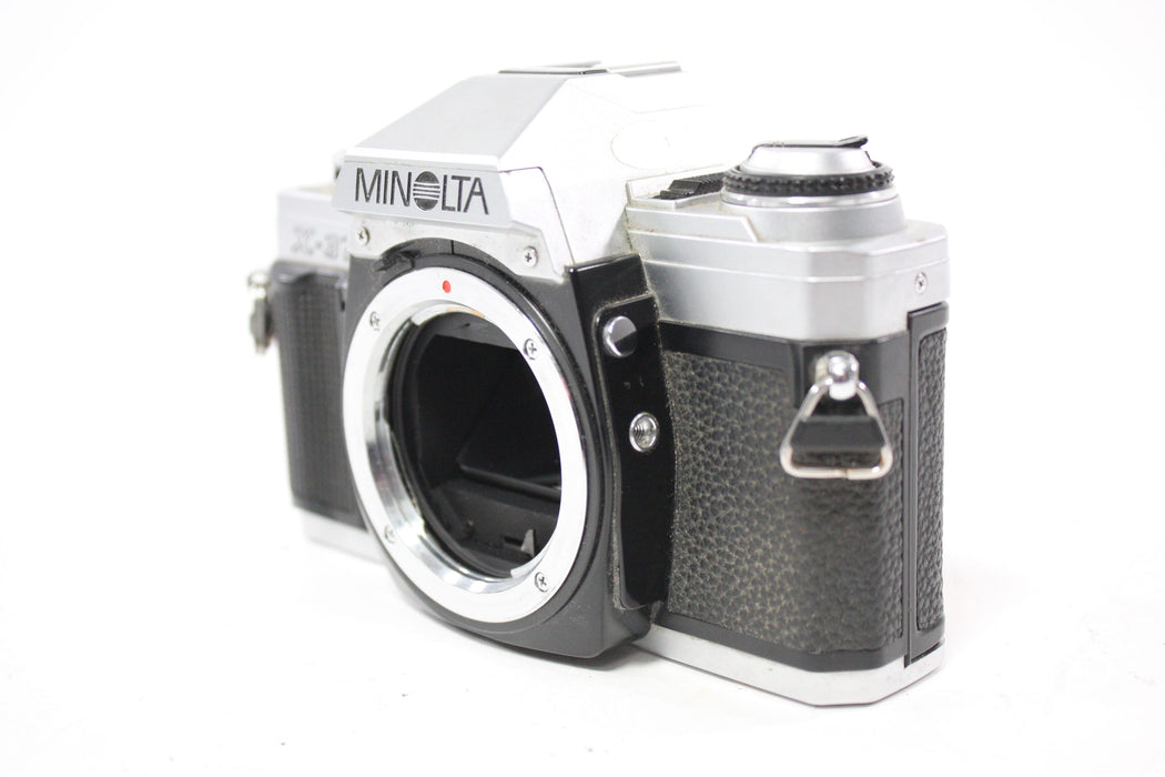 Minolta X-370 35mm SLR Camera with Minolta 50mm f/1.7 Lens for MD Mount