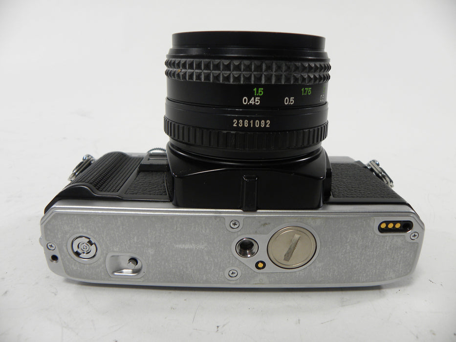 Minolta X-370 35mm SLR w/ 50mm f/1.7 MD Rokkor-X