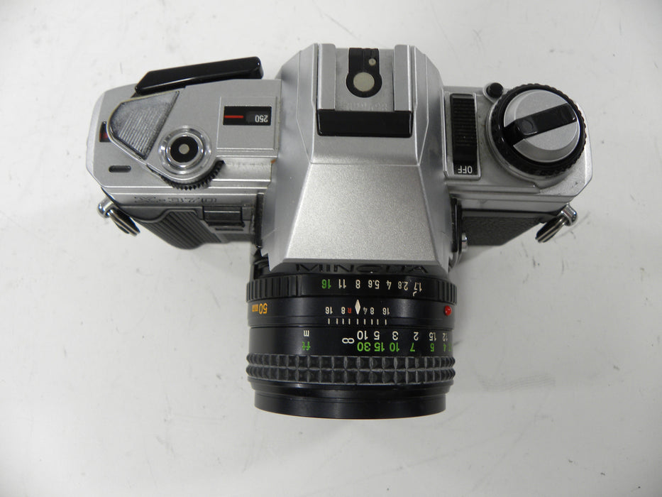Minolta X-370 35mm SLR w/ 50mm f/1.7 MD Rokkor-X