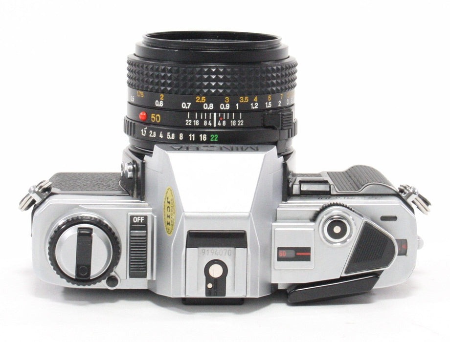 Minolta X-370 with 50mm f/1.7 lens