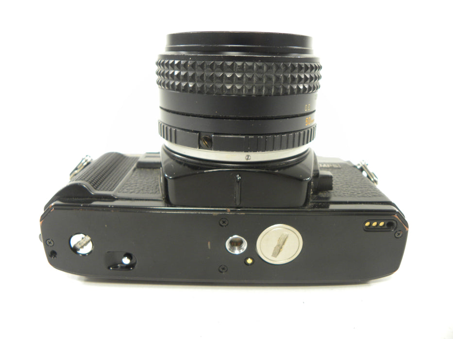 Minolta X-700 35mm SLR (Black) w/Minolta Rokkor-X PF MC