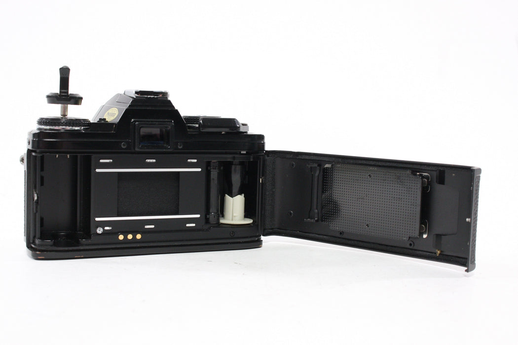 Minolta X-700 35mm SLR Camera with 45mm f/2 Rokkor-X Lens and Case