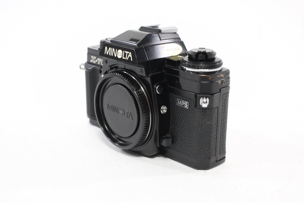 Minolta X-700 35mm SLR Camera with 45mm f/2 Rokkor-X Lens and Case